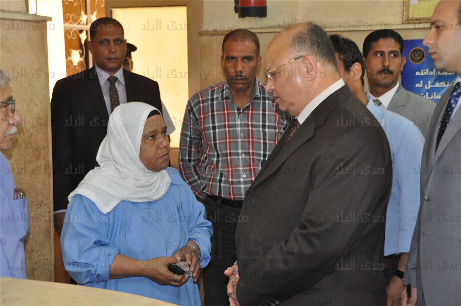 مدير أمن القاهرة يفاجيء قسم شرطة البساتين مدير أمن القاهرة يفاجيء قسم شرطة البساتين