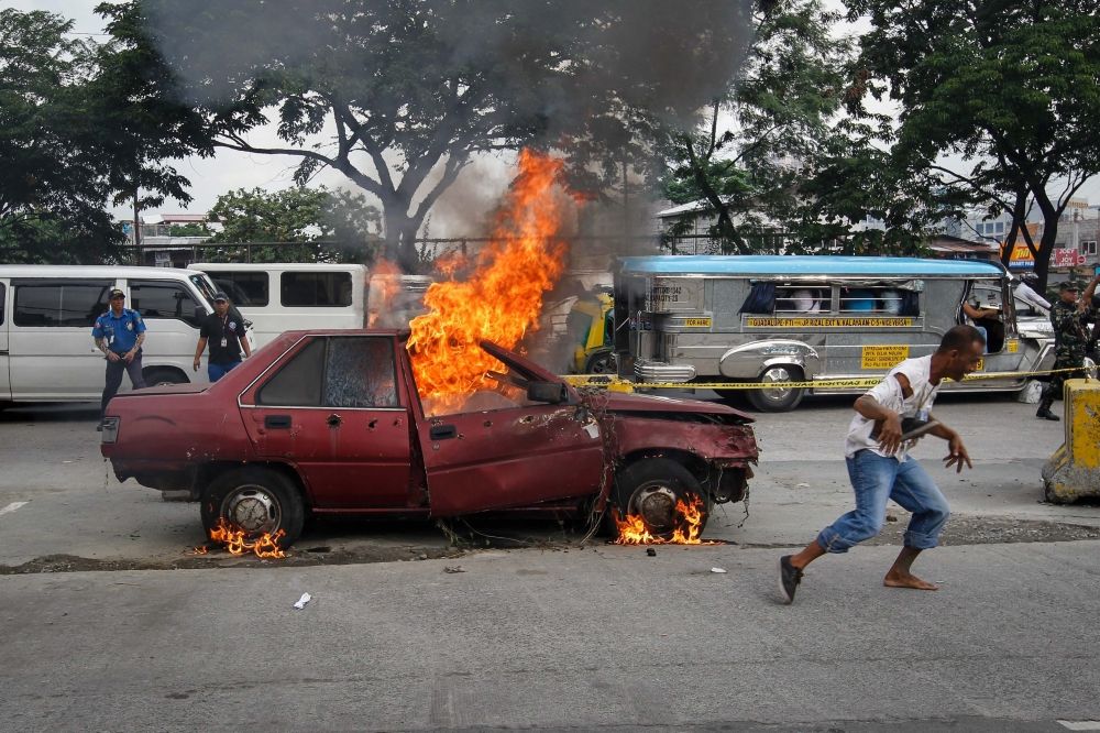 الفلبين توقع اتفاقا لوقف إطلاق النار مع المقاتلين الشيوعيين