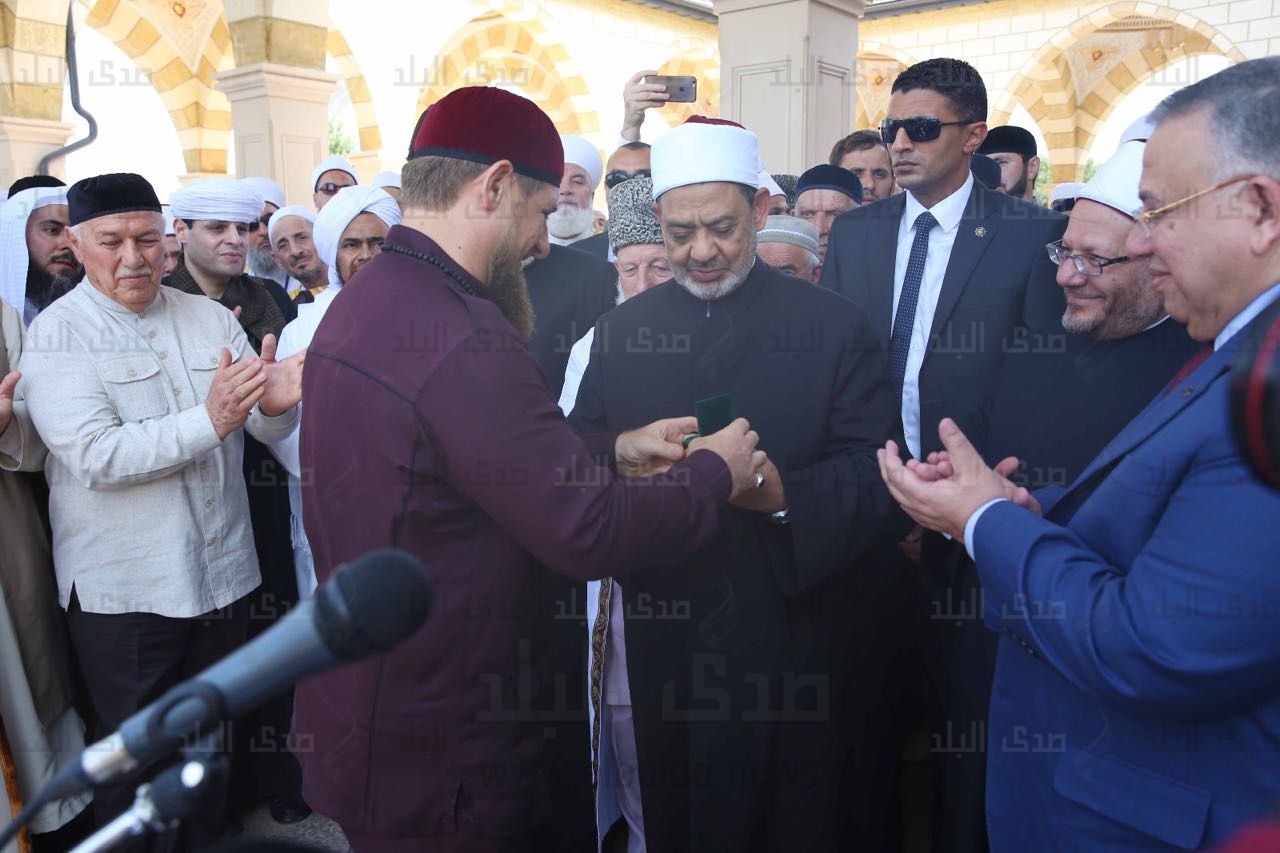 الرئيس الشيشانى مع احمد الطيب شيخ الازهر