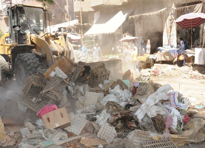 إزالة أكبر سوق عشوائى بصفط اللبن لإقامة محور بالجيزة
