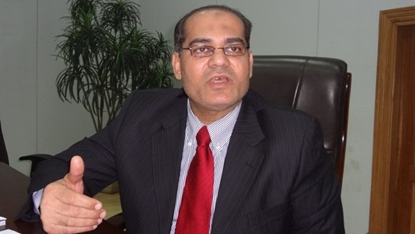 الدكتور مصطفى أمين الأمين العام للمجلس الأعـلى الدكتور مصطفى أمين الأمين العام للمجلس الأعـلى