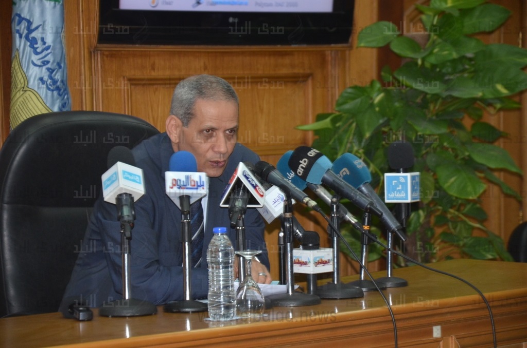 الدكتور الهلالي الشربيني وزير التربية والتعليم