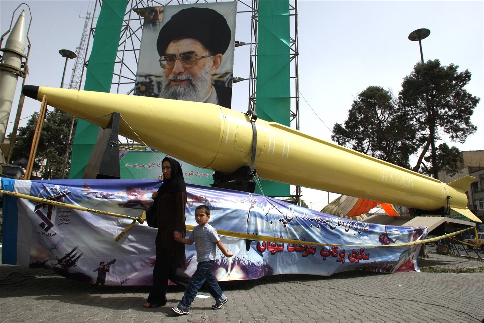 ايران تنتهك قواعد الطيران الدولية ايران تنتهك قواعد الطيران الدولية
