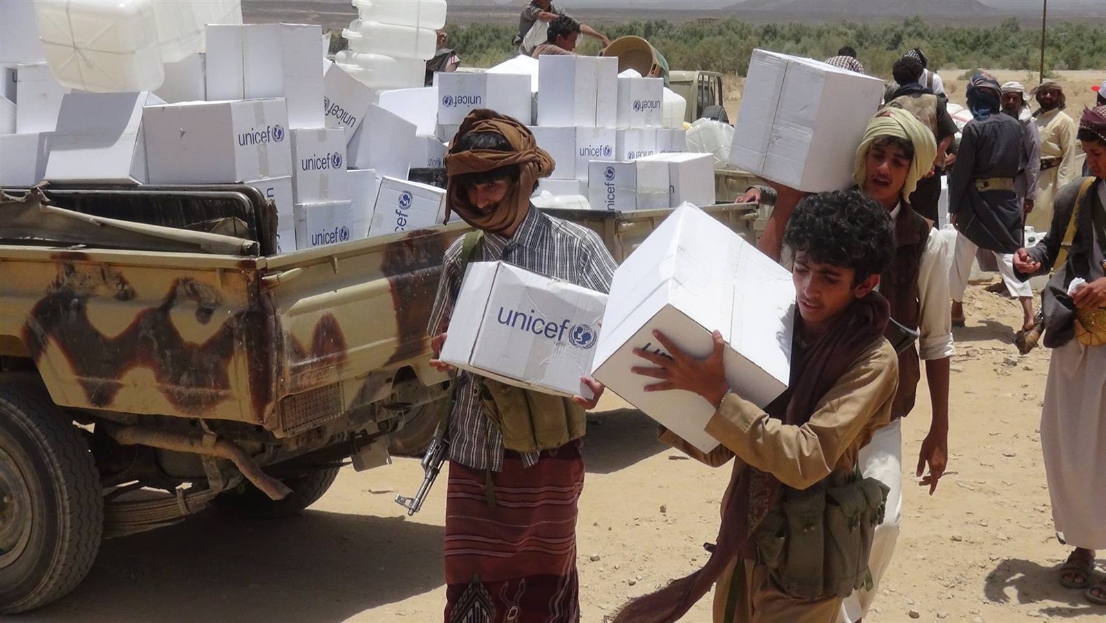 إغاثة النازحين