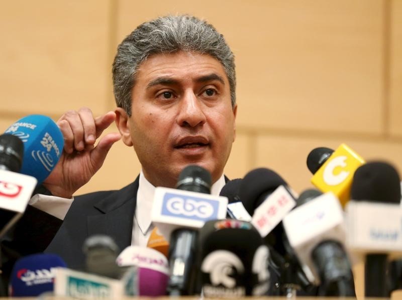 شريف فتحى وزير الطيران الجديد شريف فتحى وزير الطيران الجديد