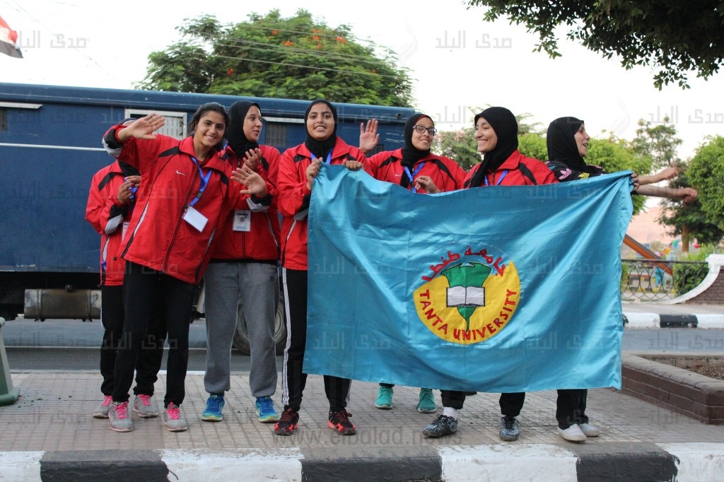 : كرنفال طالبات الجامعات المصرية يجوب شوارع محافظة المنيا : كرنفال طالبات الجامعات المصرية يجوب شوارع محافظة المنيا