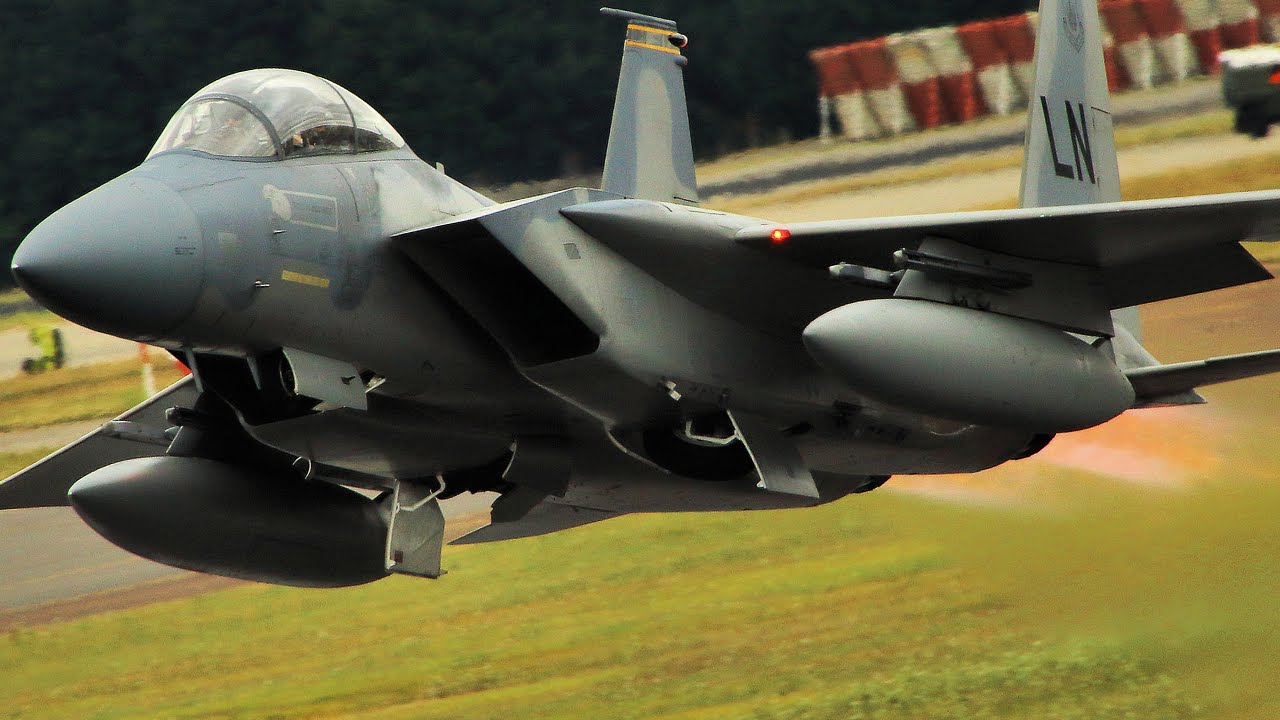مقاتلات F-15