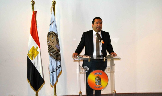 محافظ الأقصر محمد بدر محافظ الأقصر محمد بدر