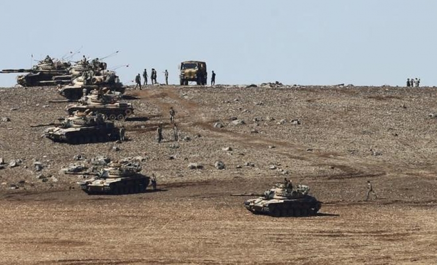 دبابات تركية تعبر الحدود