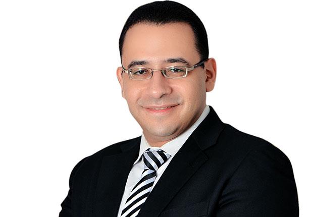 دكتور عمرو حسن دكتور عمرو حسن