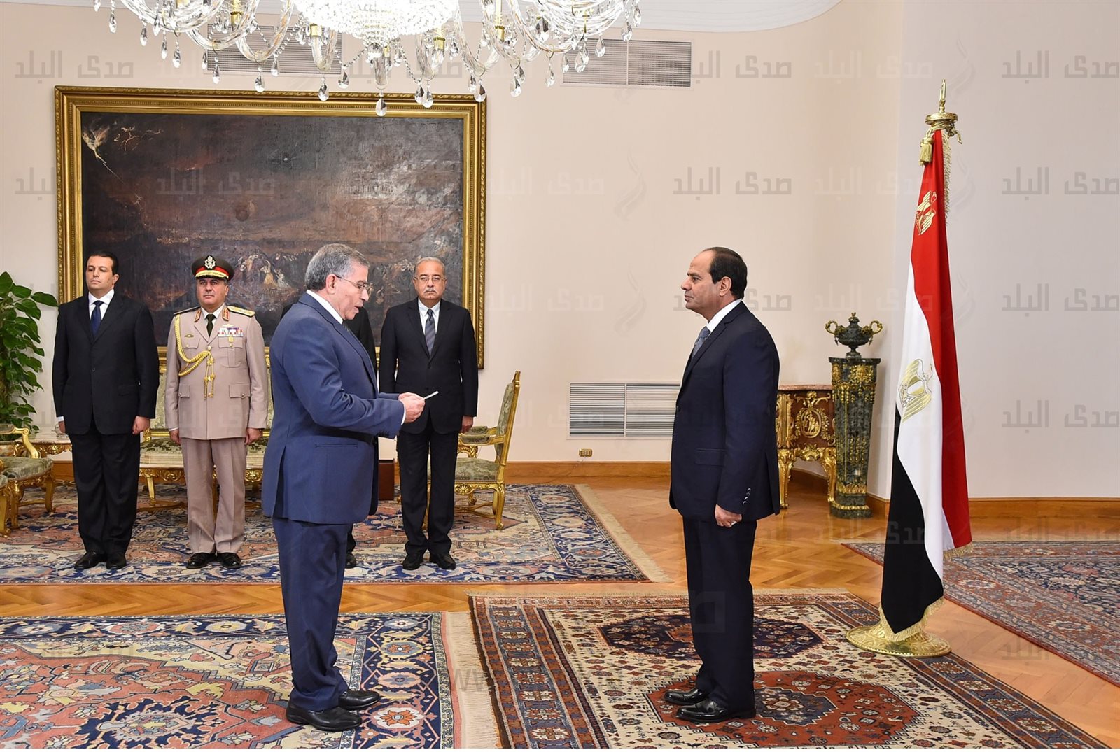 الرئيس السيسى امام «وزير التموين»