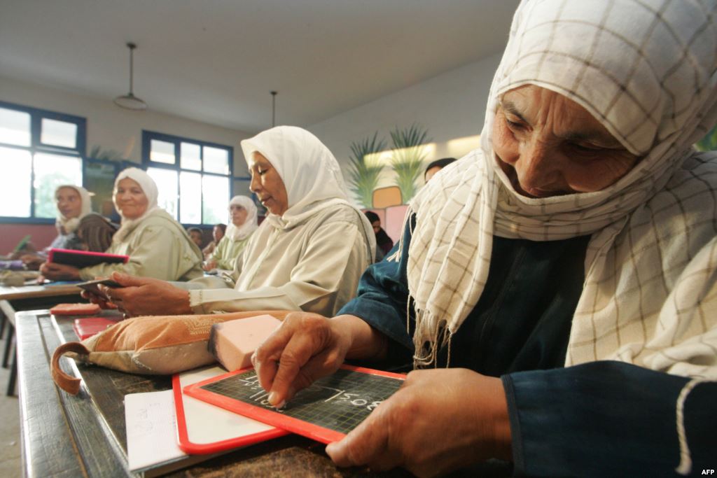 محو الأمية - أرشيفية محو الأمية - أرشيفية