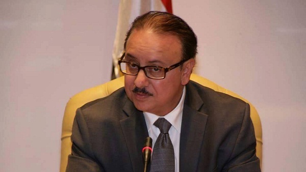وزيرا الإتصالات والآثار يغادران للمدينة لأداء مناسك الحج وزيرا الإتصالات والآثار يغادران للمدينة لأداء مناسك الحج