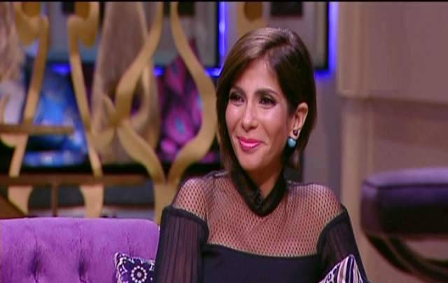 الفنانة منى زكي