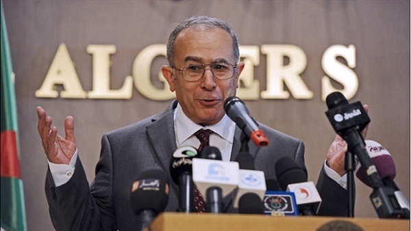 وزير الخارجية الجزائري رمطان العمامرة وزير الخارجية الجزائري رمطان العمامرة