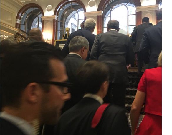 كيري ولافروف قبل بدء المحادثات