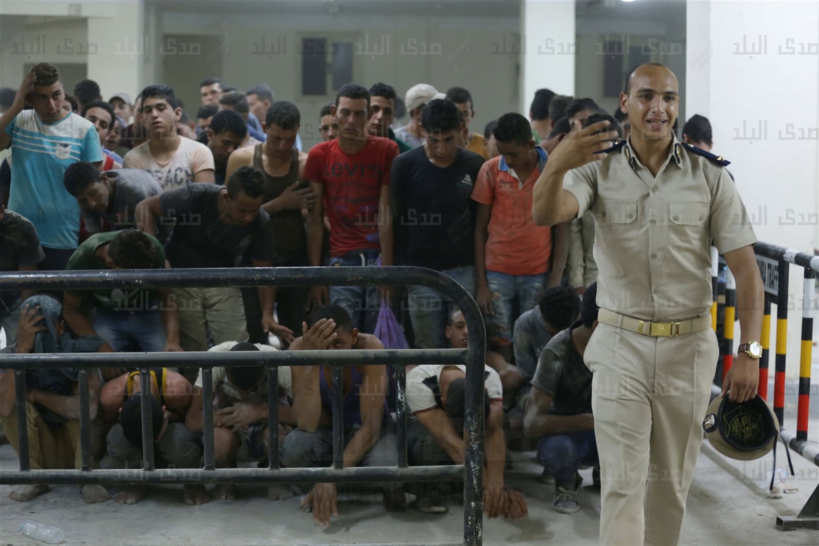 التحفظ علي الناجين من مركب رشيد بالقسم