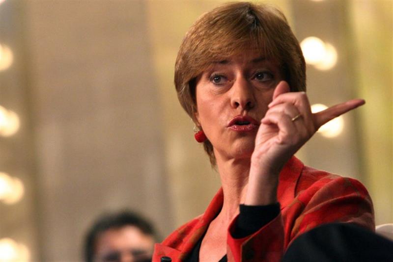 روبيرتا بينوتي وزيرة الدفاع بجمهورية إيطاليا روبيرتا بينوتي وزيرة الدفاع بجمهورية إيطاليا