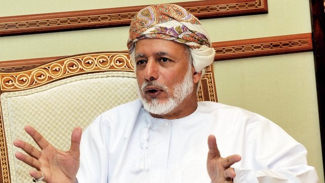 وزير الشؤون الخارجية العماني يوسف بن علوي 