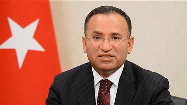 وزير العدل التركي بكر بوزداج