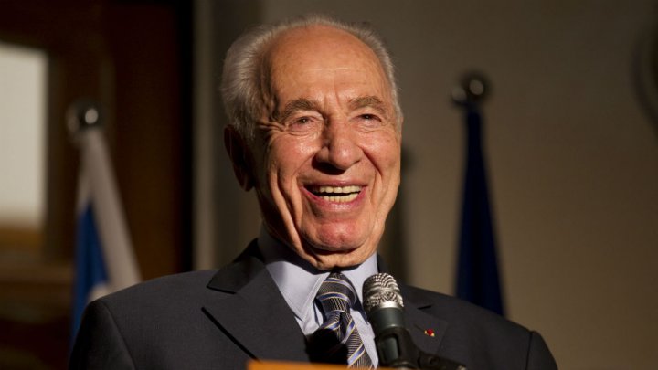 شيمون بيريز