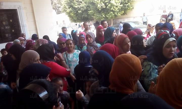 أولياء الامور الغاضبين أولياء الامور الغاضبين