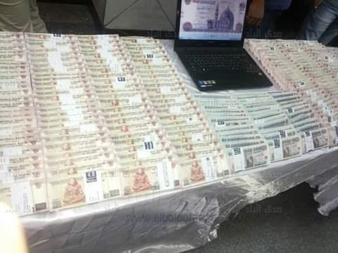 الأموال المزورة