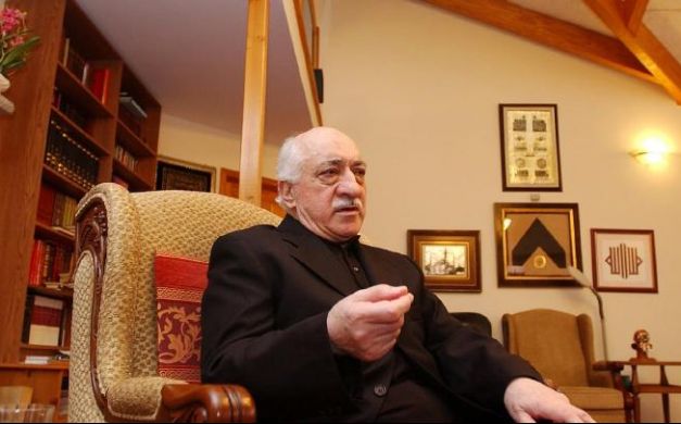 السلطات التركية تعتقل شقيق جولن