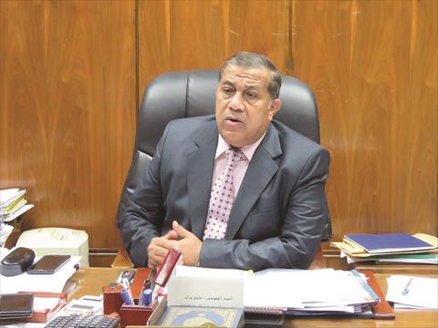 اللواء عادل ترك رئيس هيئة الطرق والكبارى اللواء عادل ترك رئيس هيئة الطرق والكبارى