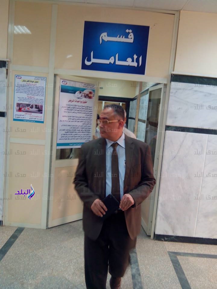 مدير عام التأمين الصحي بالشرقية يتفقد عيادة كفر صقر