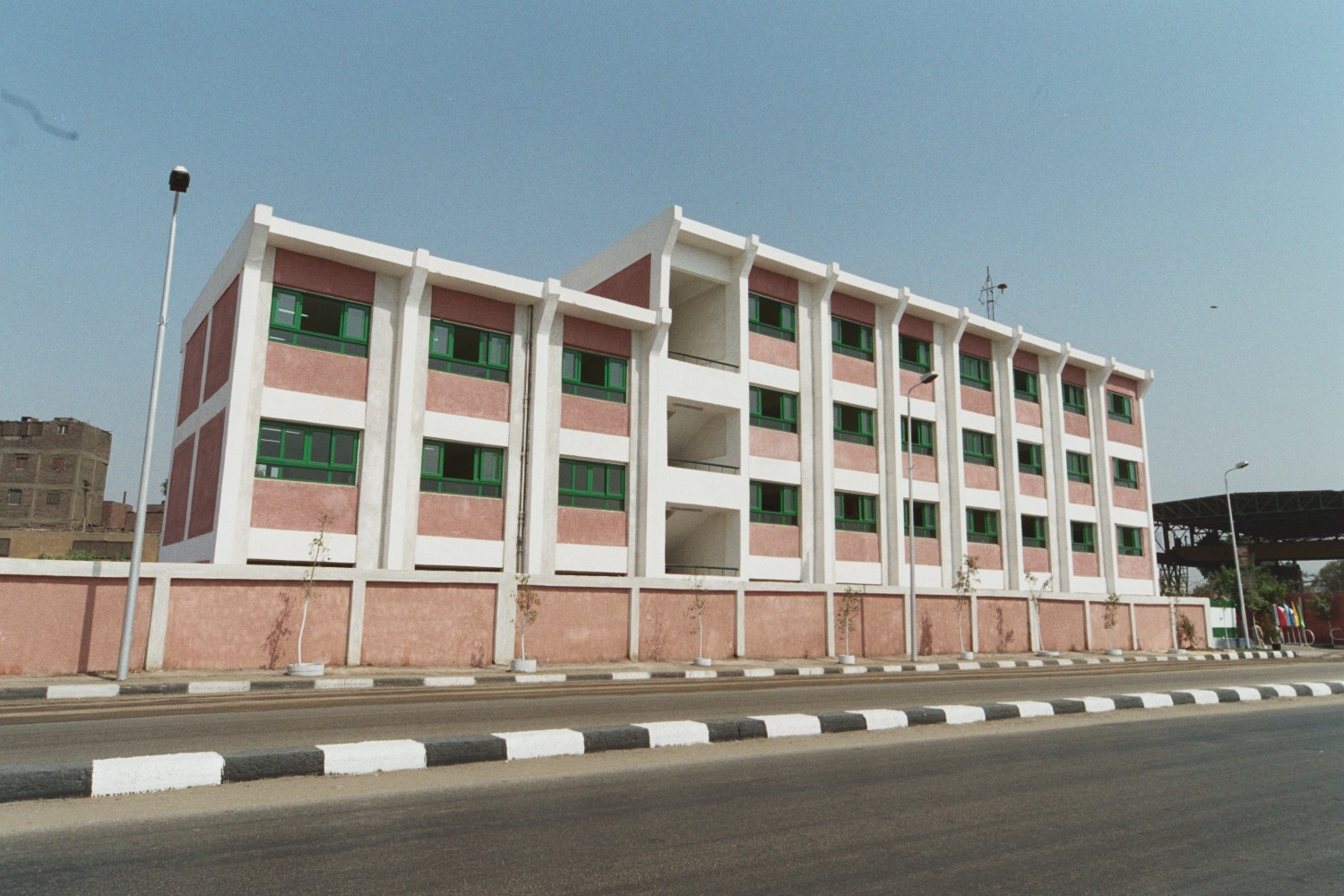 مدرسة مدرسة