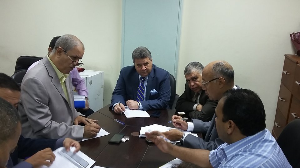 الدكتور السيد القاضى رئيس جامعة بنها