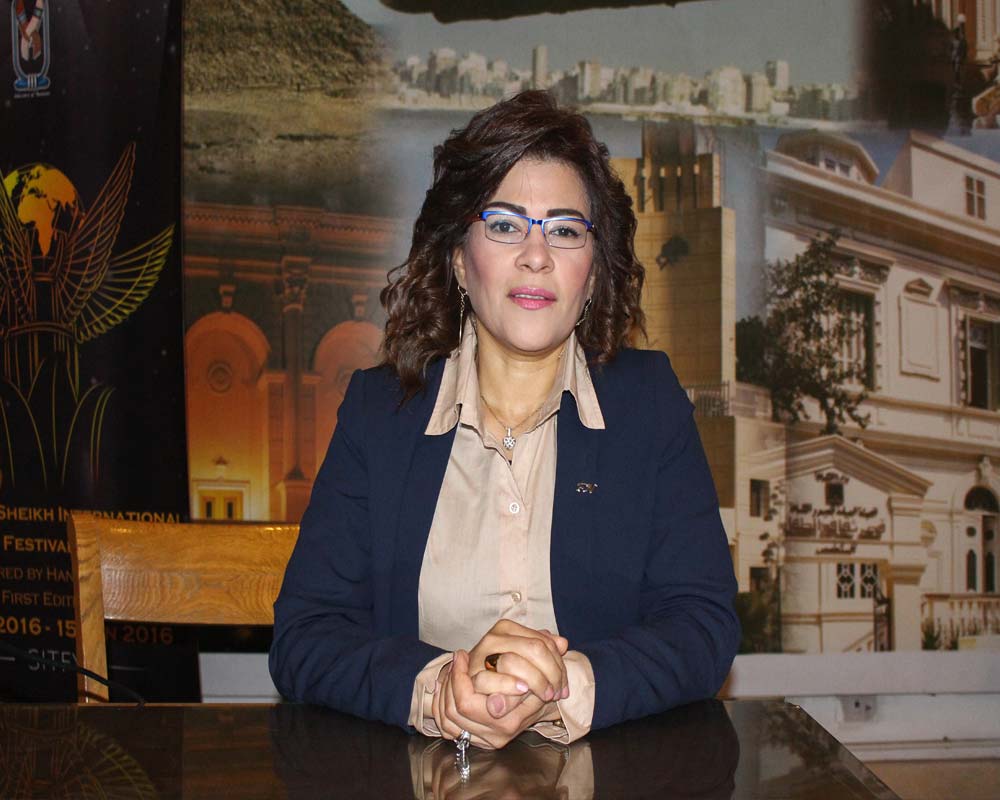 الكاتبة فاطمة ناعوت الكاتبة فاطمة ناعوت