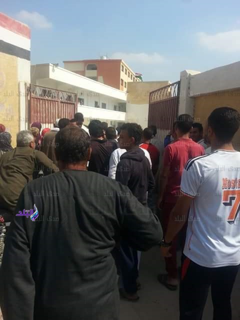 اصابة 50 طالب بحالات اغماء 