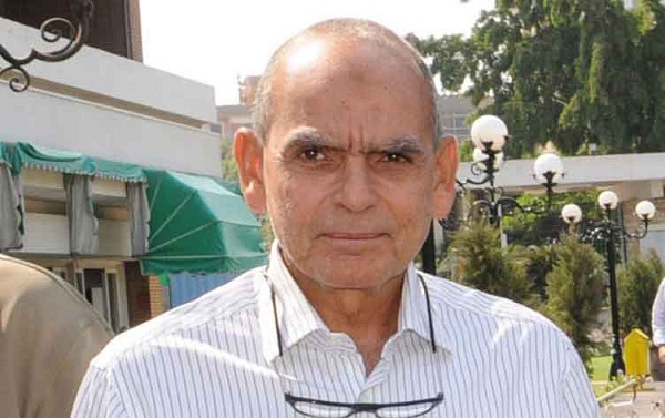 كامل زاهر أمين الصندوق بالنادي الأهلي