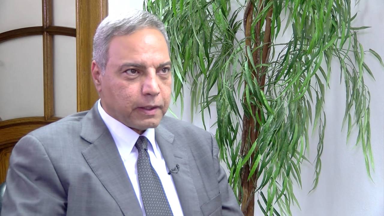 صفوت مسلم " رئيس الشركة القابضة لمصر للطيران  صفوت مسلم " رئيس الشركة القابضة لمصر للطيران