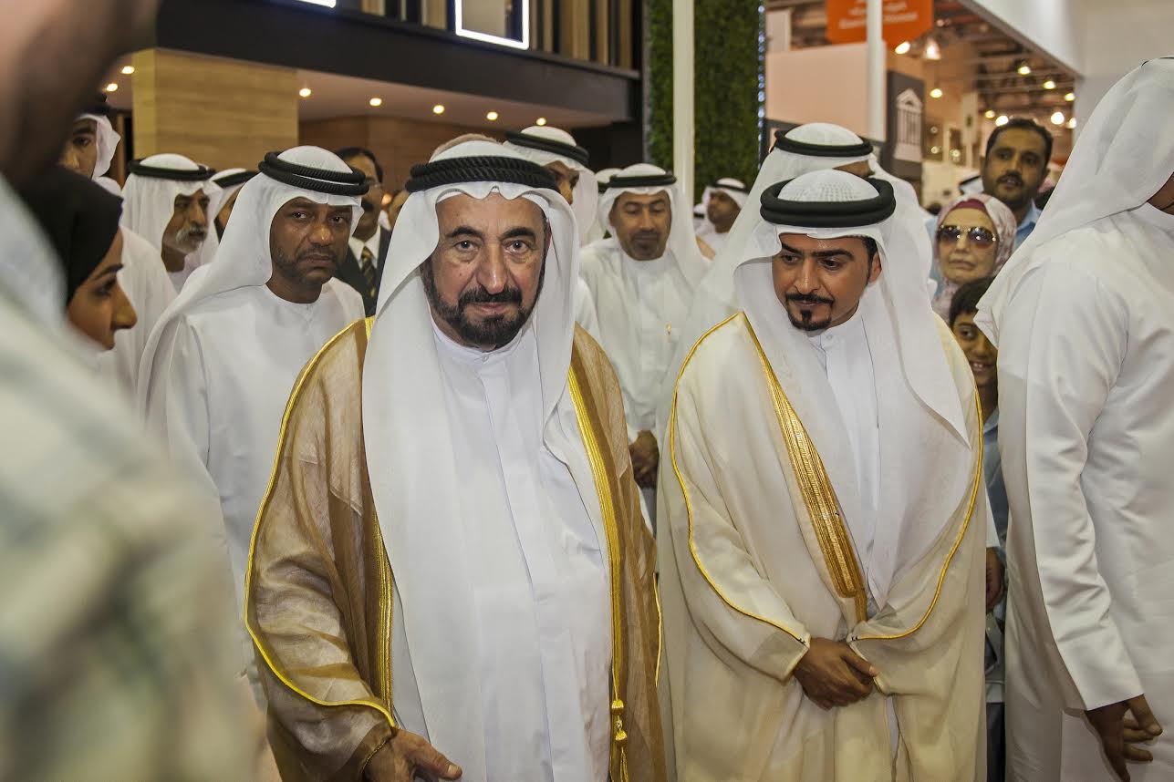 أحمد بن ركاض العامري رئيس هيئة الشارقة للكتاب 