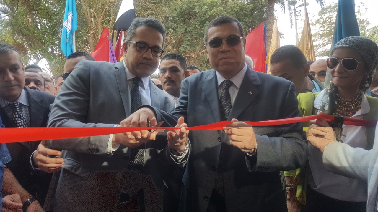 محافظ الفيوم ووزير الآثار يفتتحان متحف آثار كوم أوشيم محافظ الفيوم ووزير الآثار يفتتحان متحف آثار كوم أوشيم
