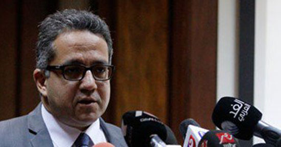  الدكتور خالد العناني وزير الآثار