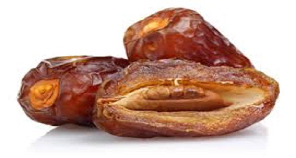 ماذا يحدث بالجسم بعد تناول 3 حبات تمر على الريق يوميا 