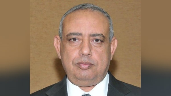 المهندس محمد سعفان رئيس القابضة للبتروكيماويات