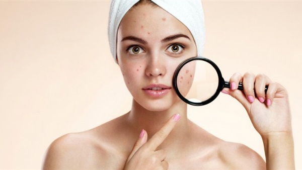 بمكونات طبيعية تخلصي من شوائب وسموم البشرة