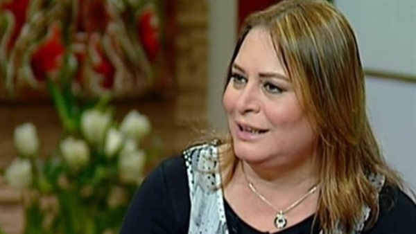 الكاتبة الصحفية "صفاء نوار" مدير تحرير موقع "صدى البلد"