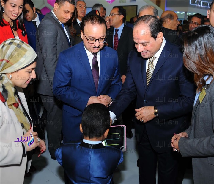الرئيس السيسى خلال معرض الاتصالات الرئيس السيسى خلال معرض الاتصالات
