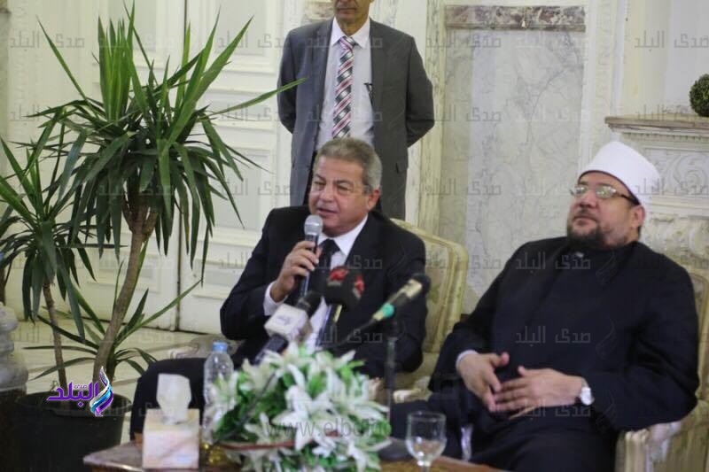 جانب من اللقاء جانب من اللقاء