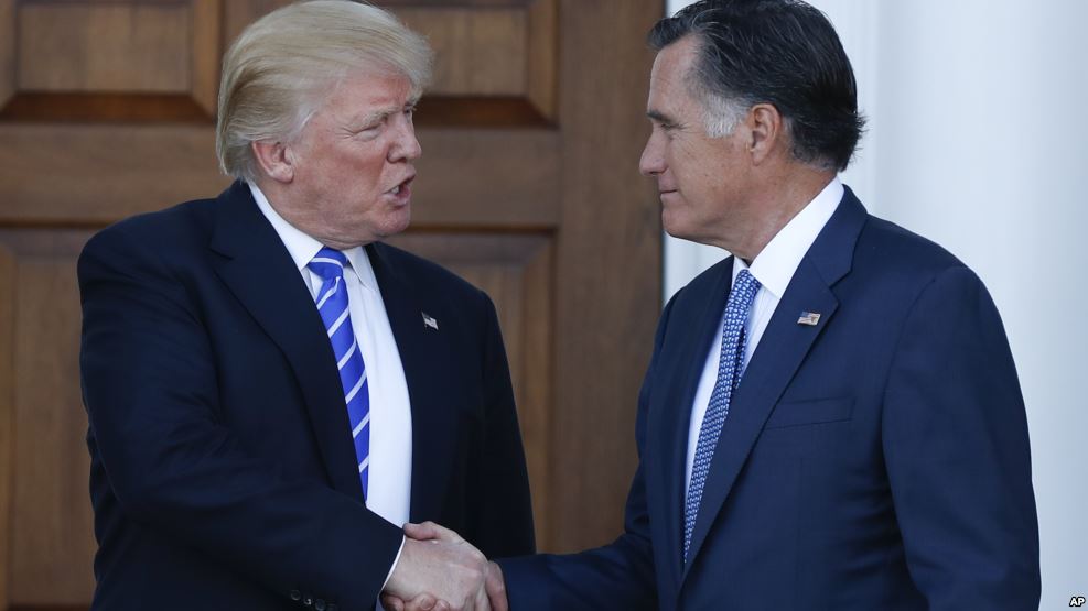 دونالد ترامب مع ميت رومني