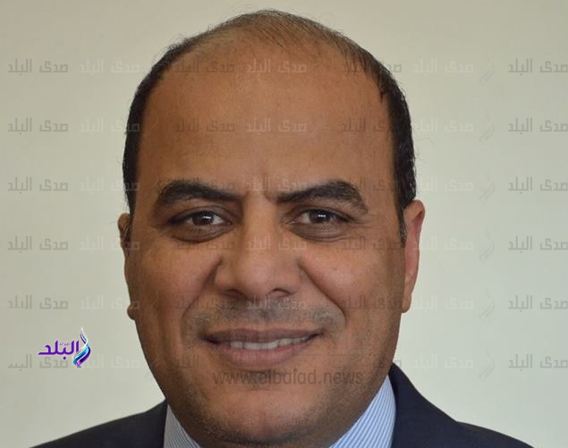 الكاتب ماهر مقلد