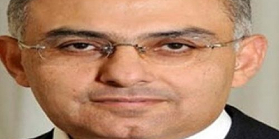السفير أشرف سلطان
