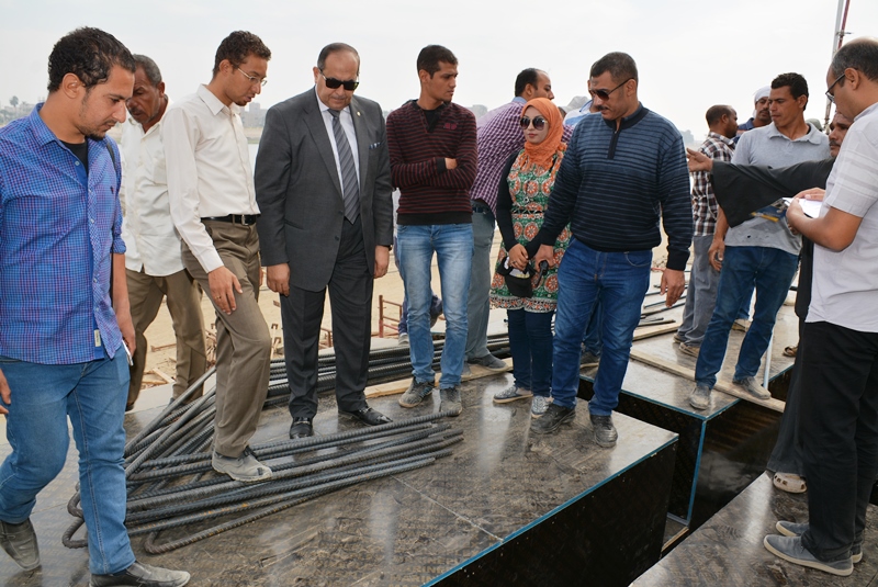 محافظ سوهاج يتفقد توسعة كورنيش النيل