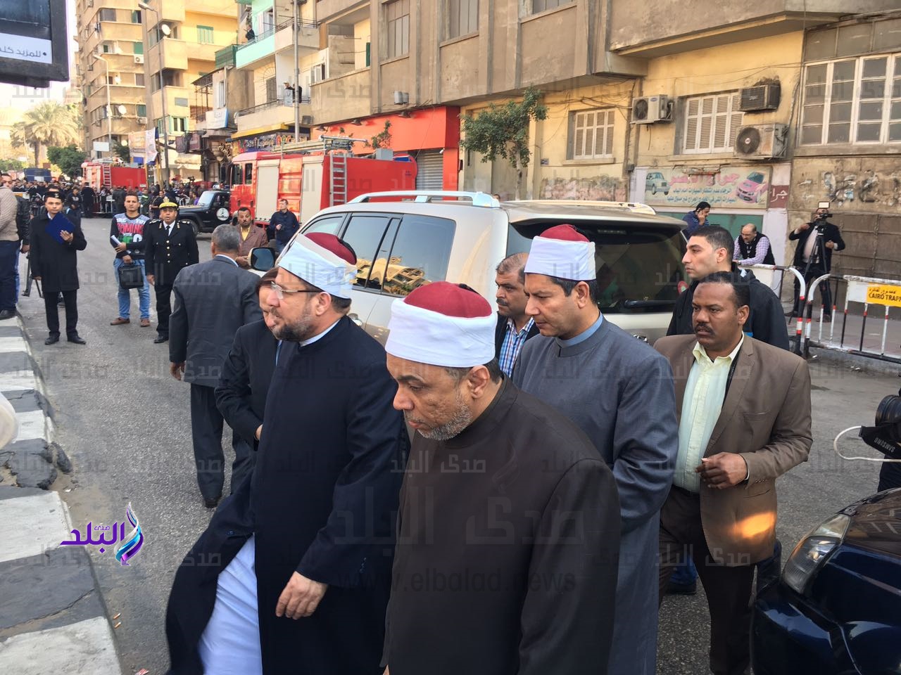 لحظة وصول وزير الاوقاف الى موقع تفجير الكنيسة البطرسية لحظة وصول وزير الاوقاف الى موقع تفجير الكنيسة البطرسية